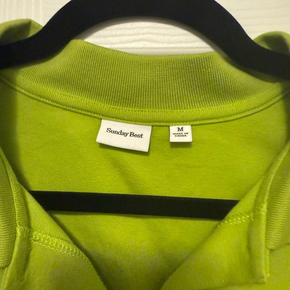 Aritzia green button crop top - Picture 2 of 4